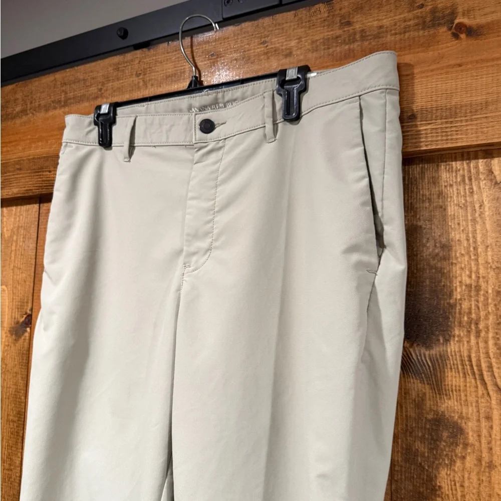 Men's‎ Banana Republic Light Tan Pants 34x32